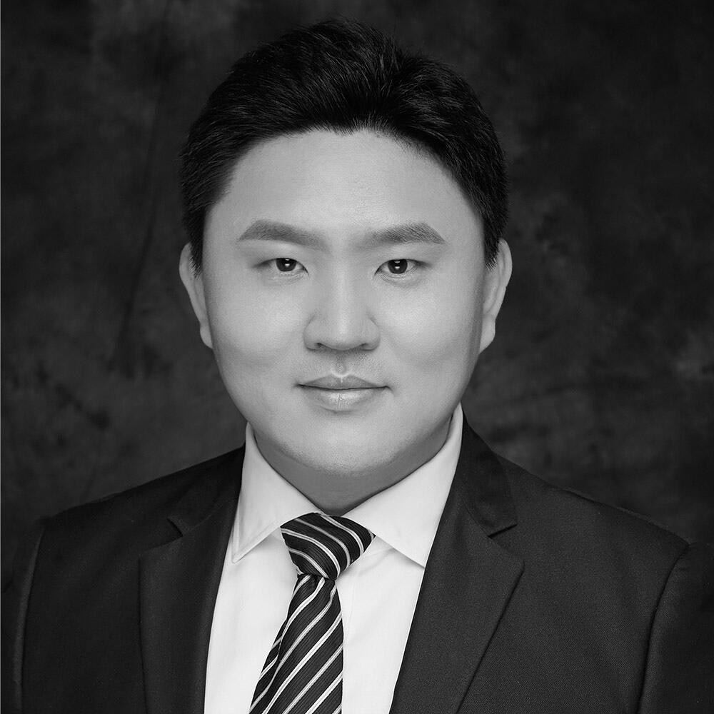 Jingbai Zhang Jingbai Zhang